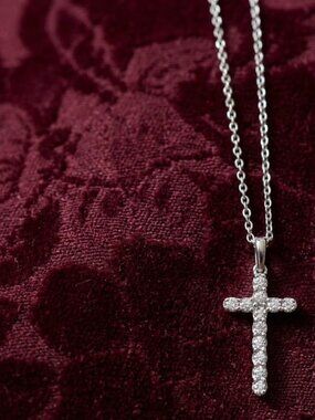 Touchstone Swarovski  crystal Cross!